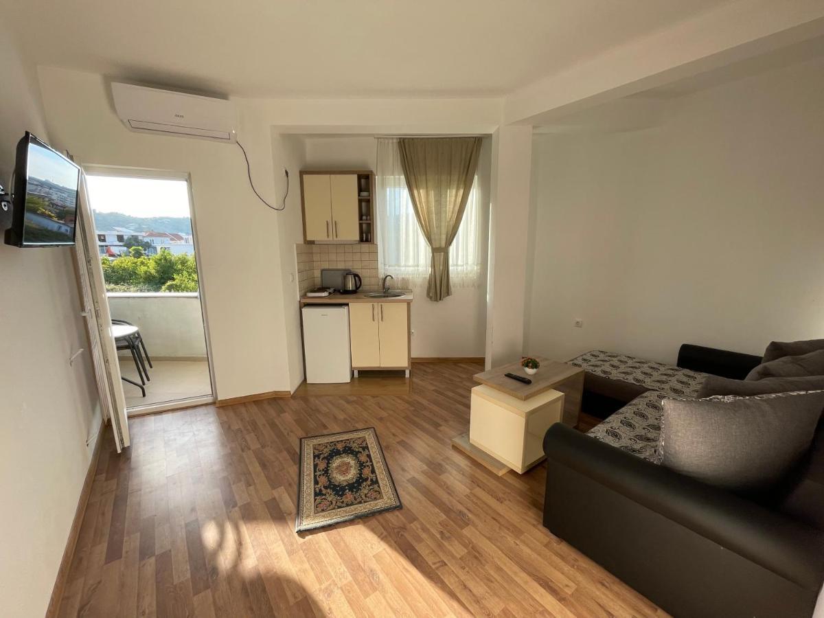Apartments Jm Ulcinj Exterior photo