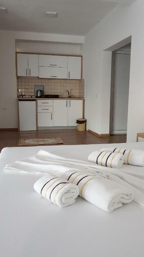 Apartments Jm Ulcinj Exterior photo