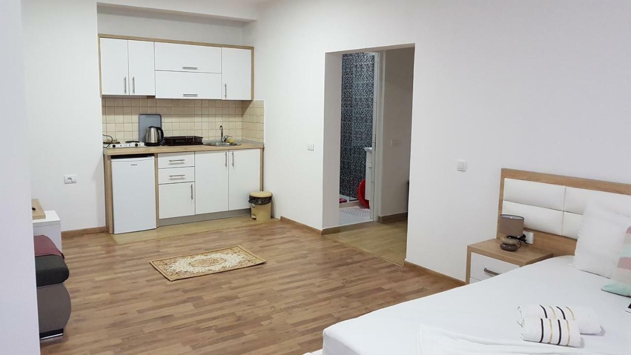 Apartments Jm Ulcinj Exterior photo